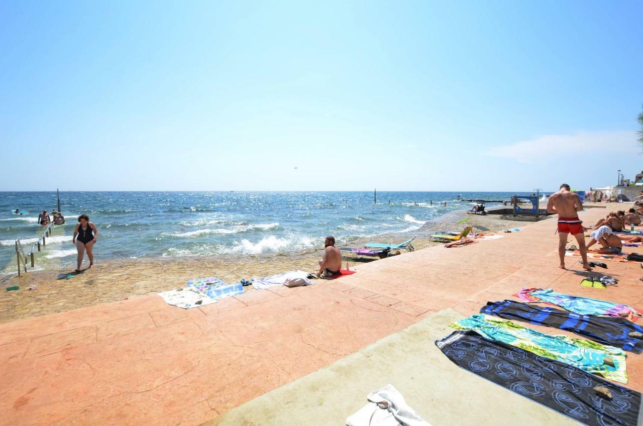 Apartment Auretta Novigrad  ภายนอก รูปภาพ
